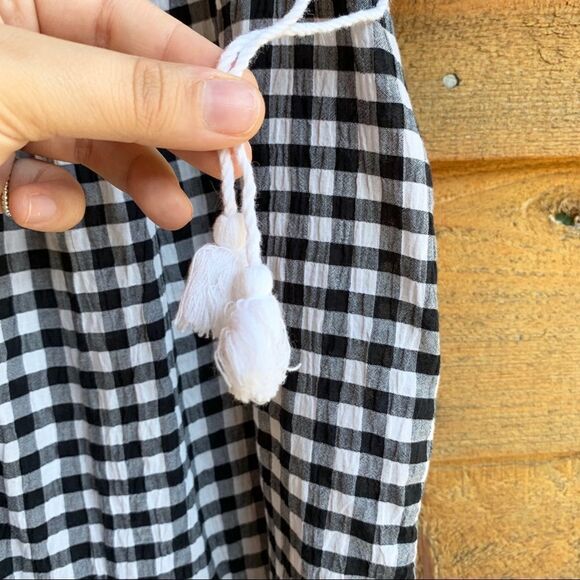 Ann Taylor Loft Black & White Gingham Plaid Ruched Off Shoulder Tassel Tie Top - Picture 8 of 8